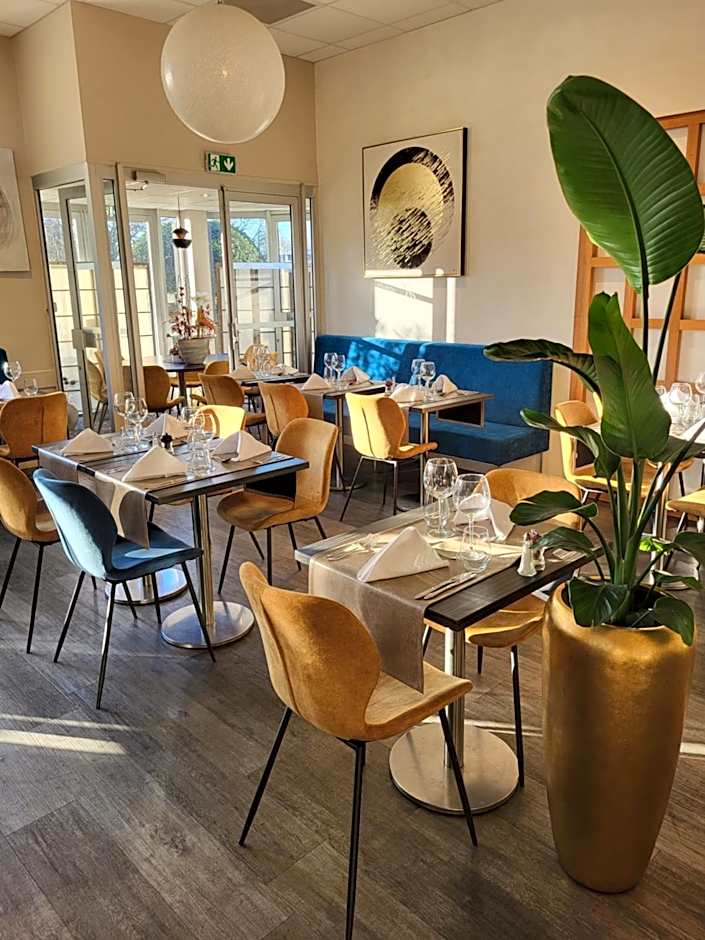 Hotel Restaurant Du Parc Saumur Logis Elégance