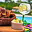 Hotel Golden Dolphin com café da manhã! Piscinas 24h