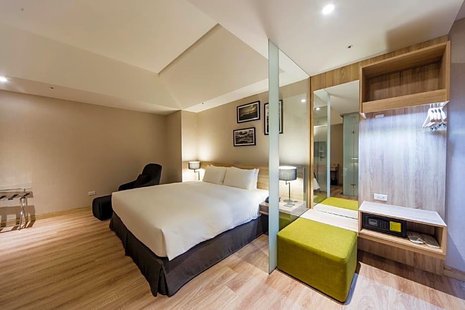 The HO Hotel