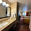 Rodeway Inn & Suites Madison East