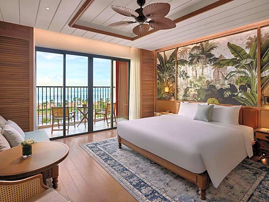 Photo 1 of 7 of Superior 1 King Bed, Sea View, Balcony
