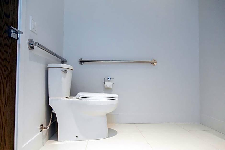 H2O Hermosa Beach Hotel