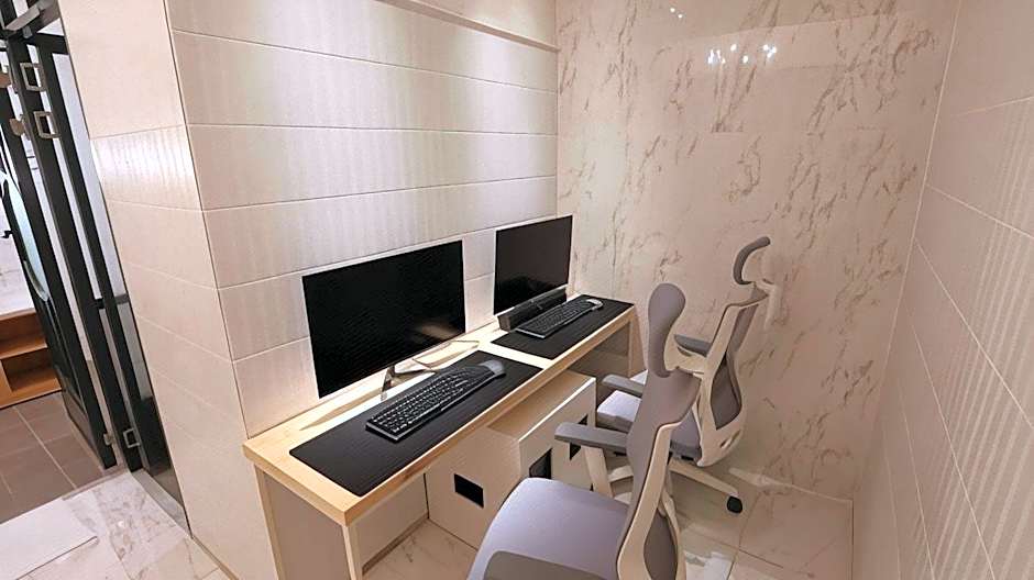 February Hotel SeongSeo