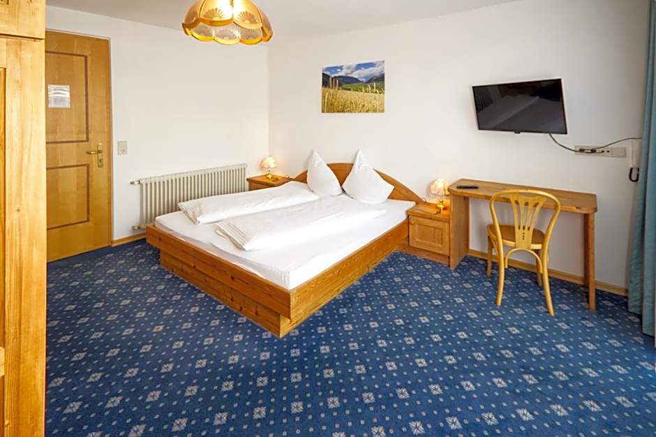 Pension & Residence Astoria