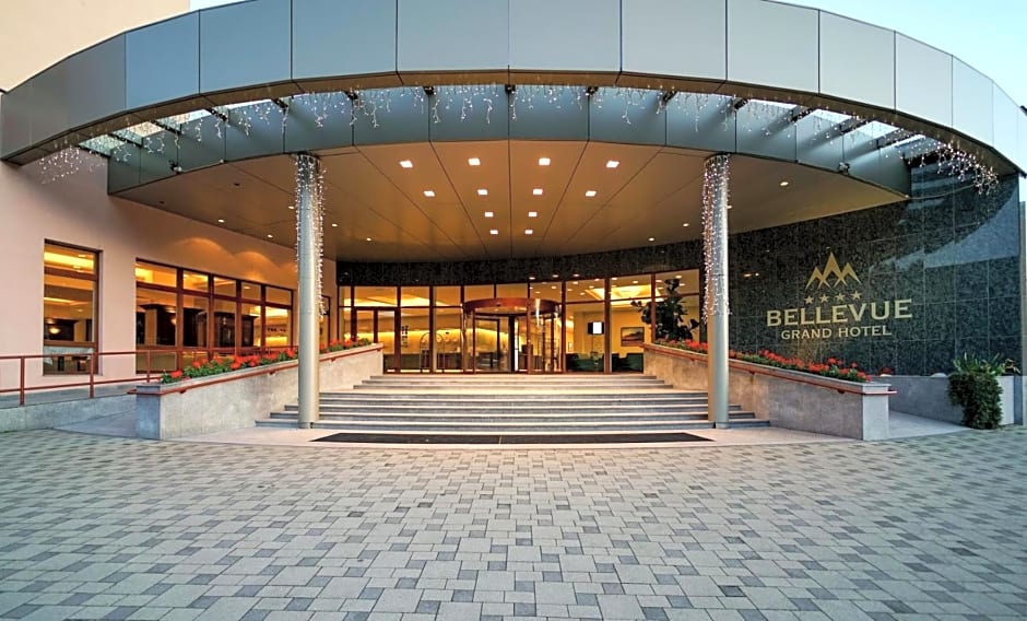 GRAND Hotel Bellevue