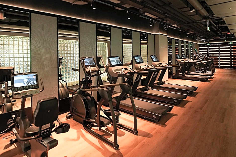 Flow and Co. Qingdao, Autograph Collection