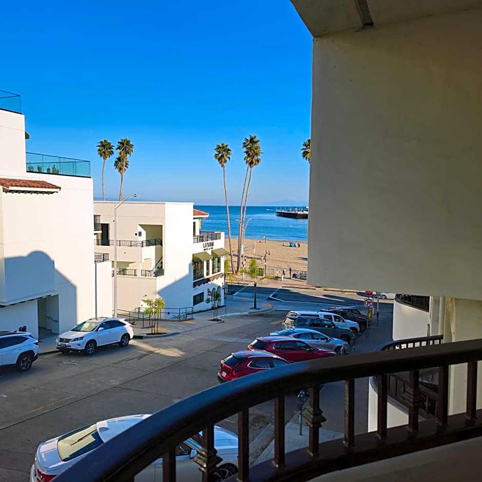 Casablanca Inn on The Beach