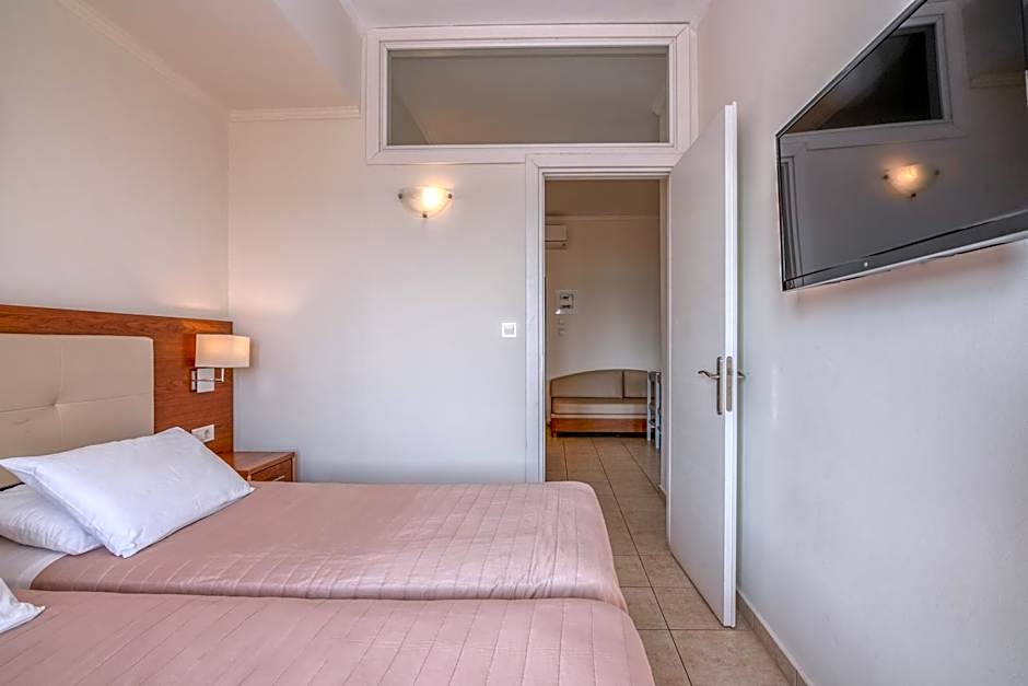 Christina Beach Hotel