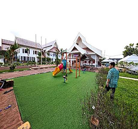 OYO 90908 Noor Arfa River Chalet