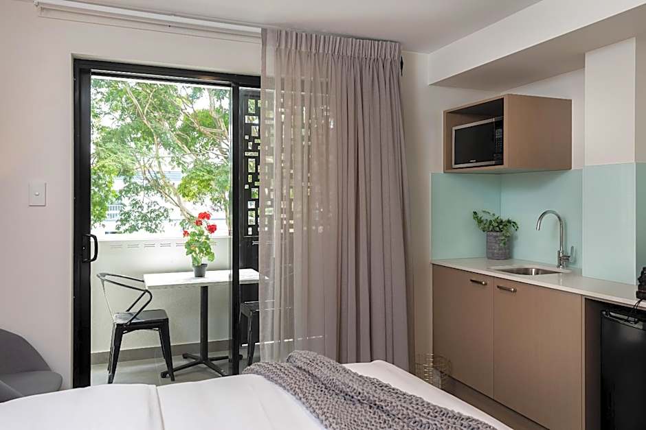 Ascot Budget Inn & Residences