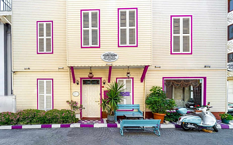 Alhambra Apart Hotel