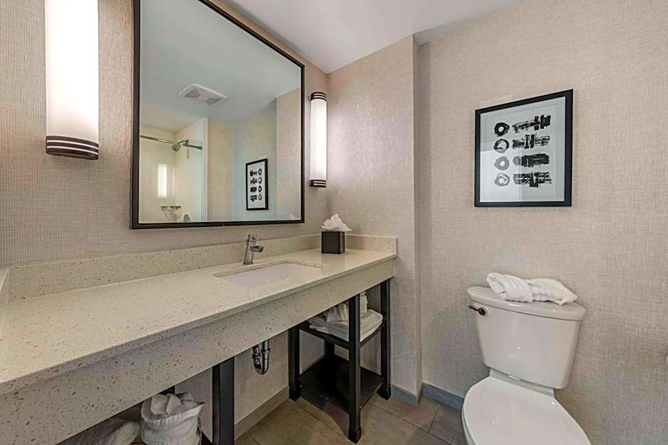 Comfort Inn & Suites Miami International Airport