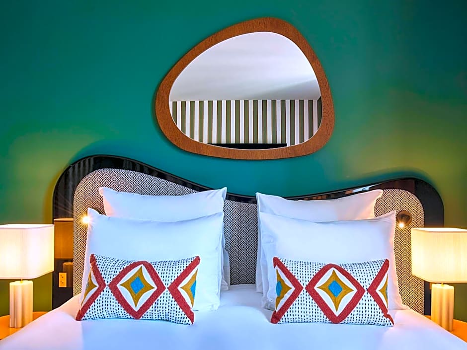 Mercure Paris Butte Montmartre Basilique