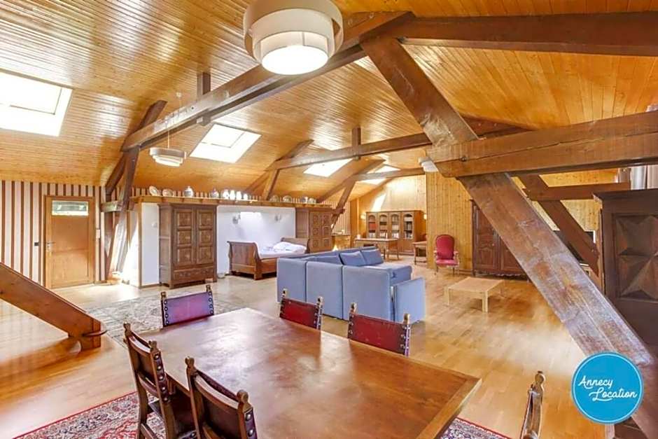 Bergerie Loft Apartment With Panoramic Lake