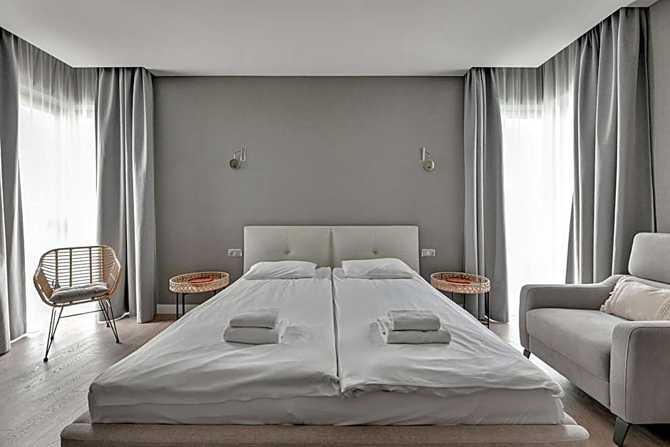 GRANO HOTEL Solmarina