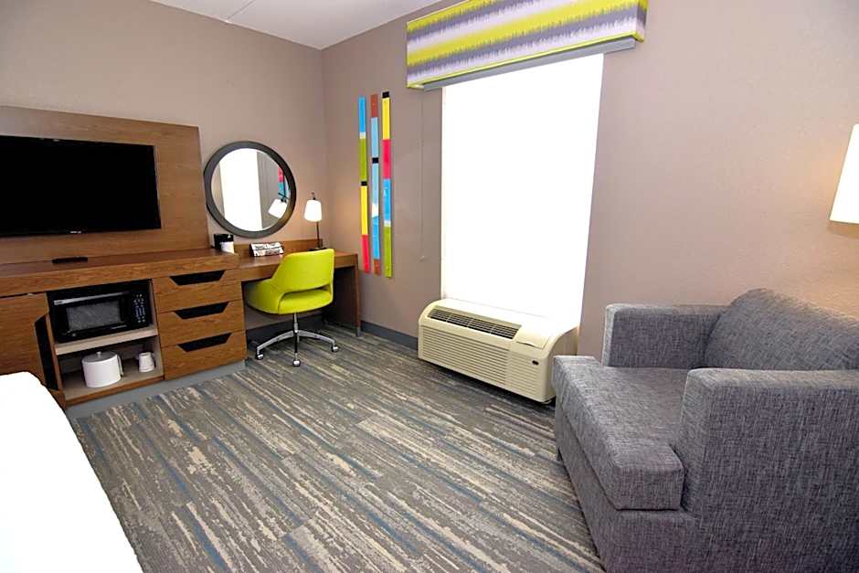 Hampton Inn By Hilton Leesburg