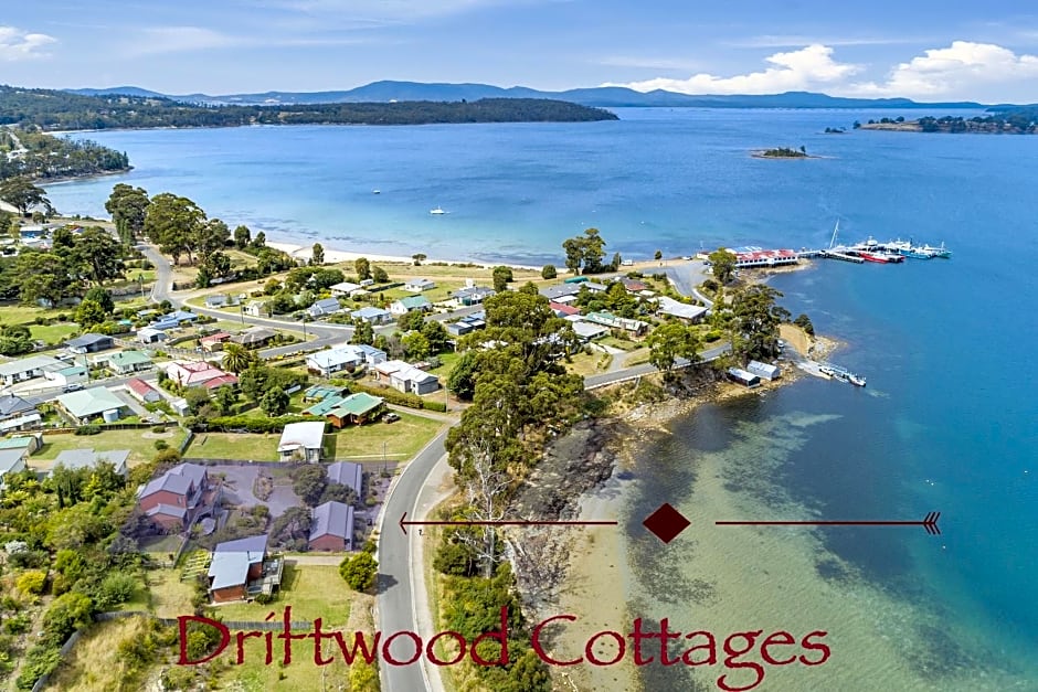 Driftwood Cottages, Waterfront Studios