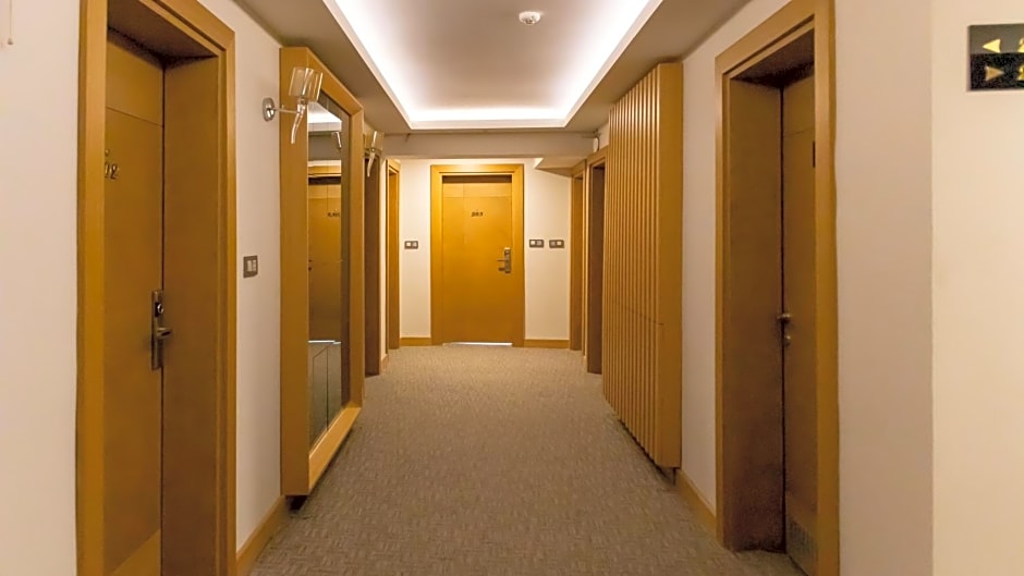 LOTUSPARK HOTEL