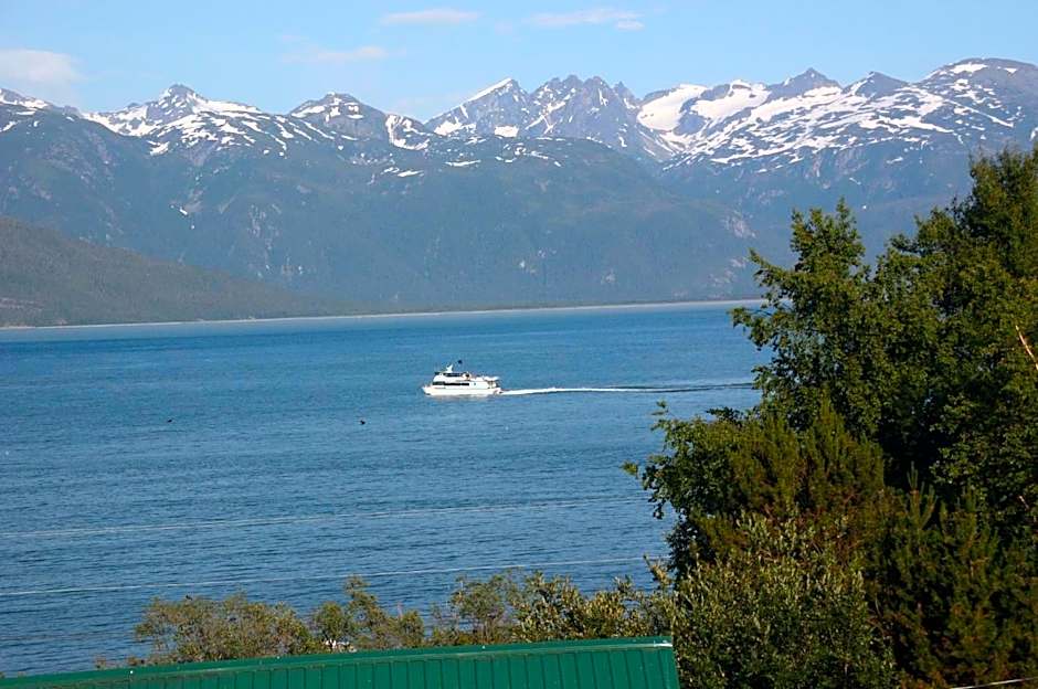 Captain's Choice Motel