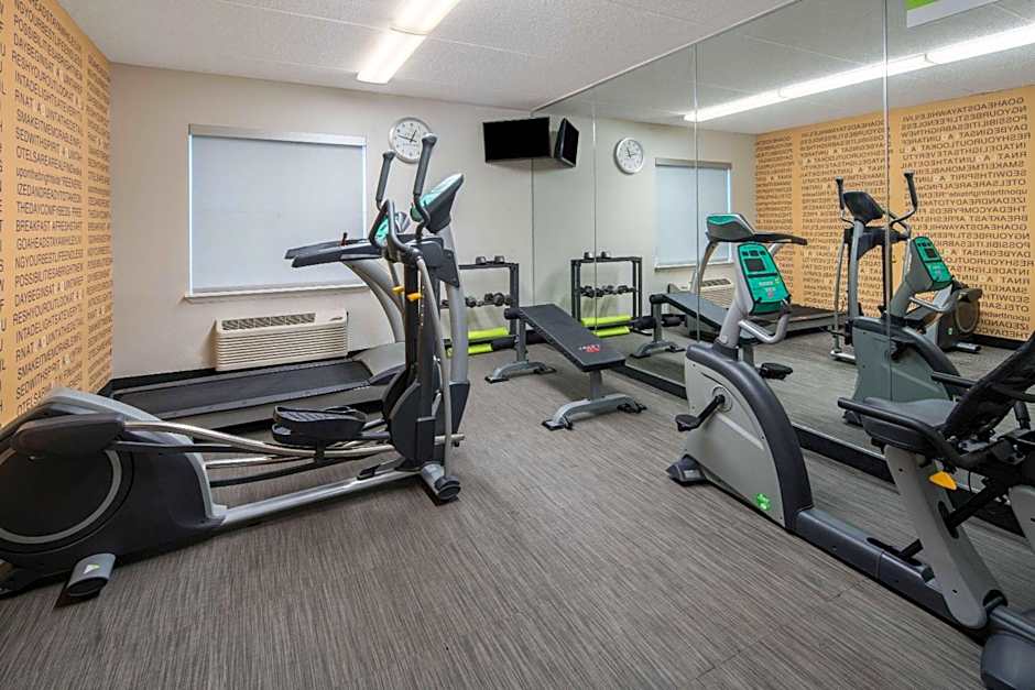 La Quinta Inn & Suites by Wyndham Naples East - I-75