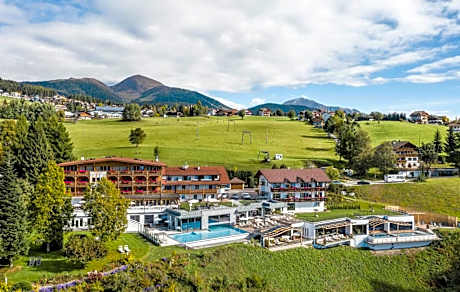Parkhotel Holzerhof