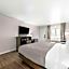 Quality Inn & Suites Port Lavaca near Lighthouse Beach