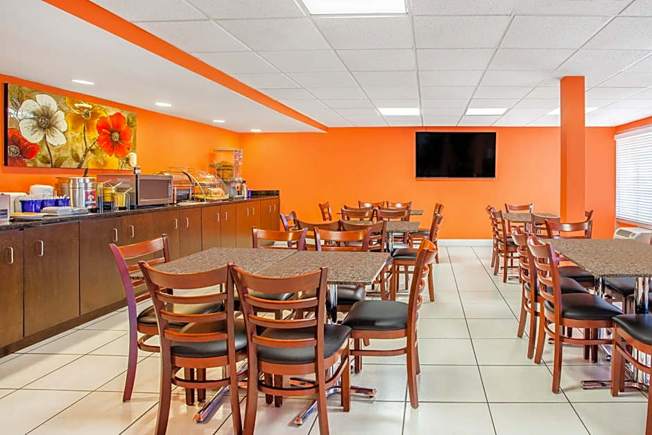 Days Inn by Wyndham Brooksville