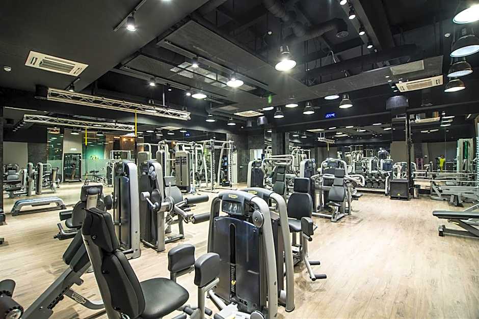 Sky Blue Hotel & Spa