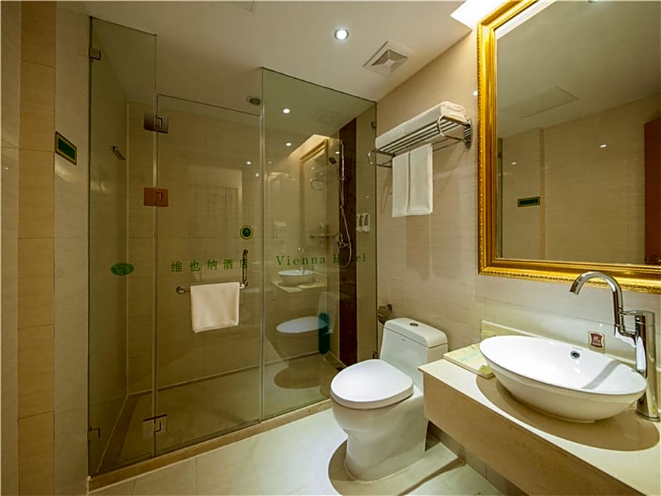 Vienna Hotel Rugao Zhengxiang Square branch