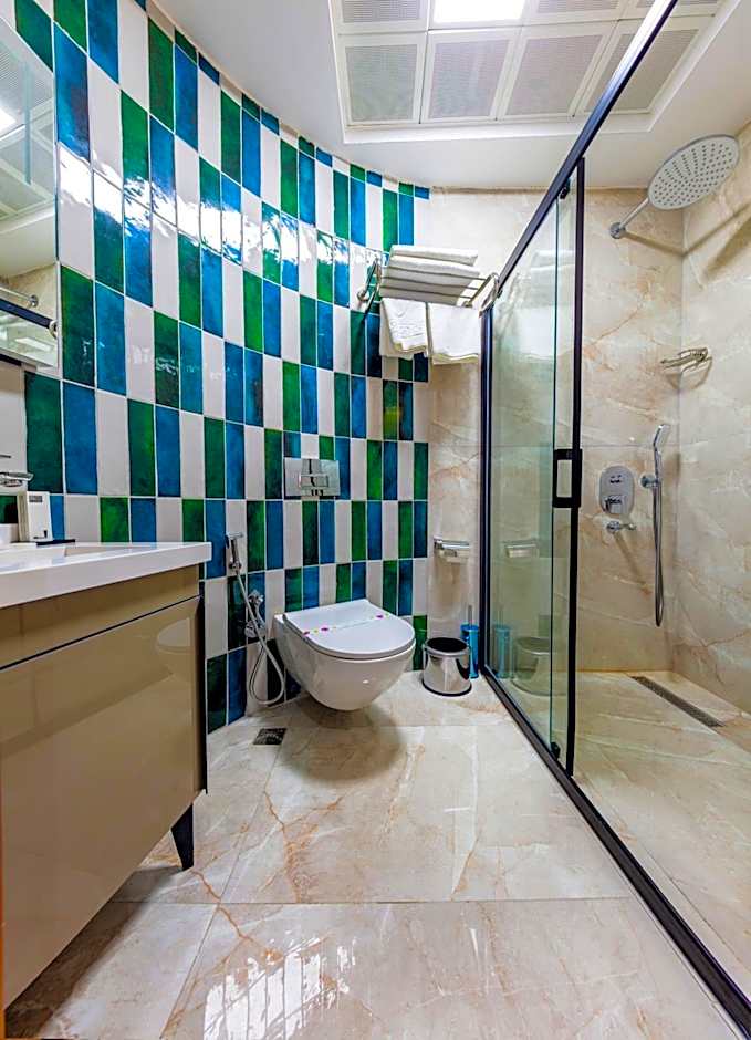 Dem Premium Hotel - Round Trip Airport Service - Istanbul International Airport