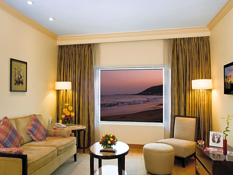 The Gateway Hotel Beach Road