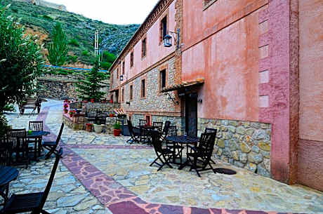 Caserón De La Fuente