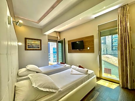 Twin Room with Balcony