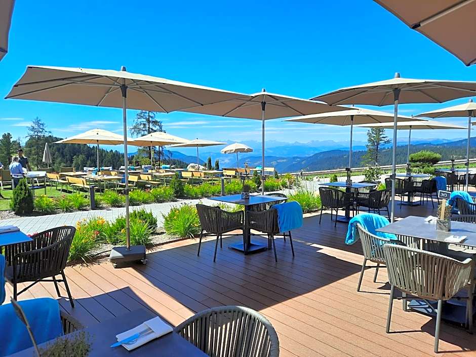 Hotel DAS ROYAL in Obereggen