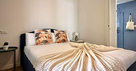 One-Bedroom Apartment with Balcony