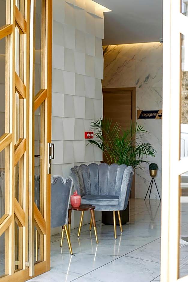 Flamant Rose Appart Hotel