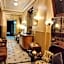 Triomphe Hostel