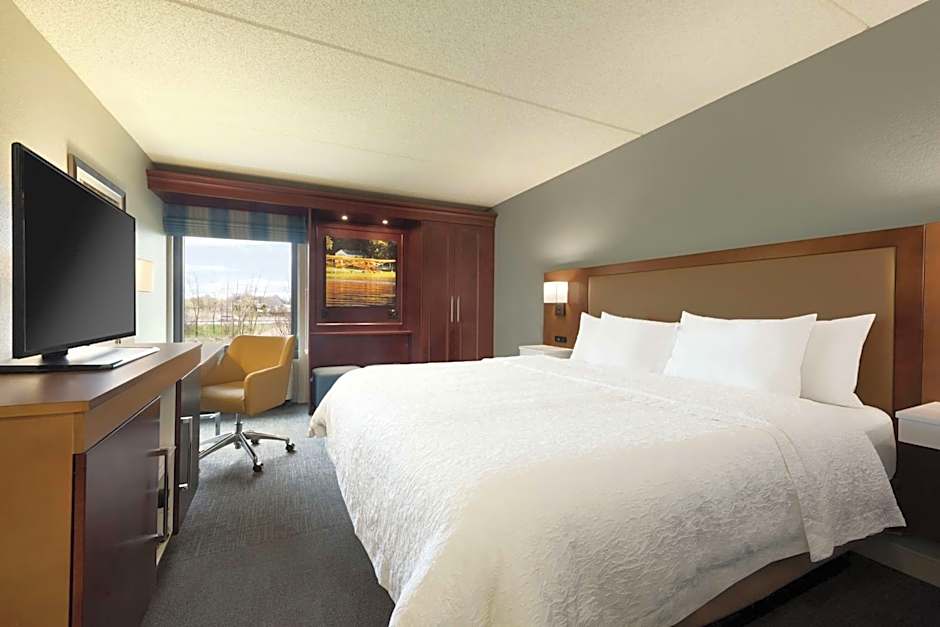Hampton Inn By Hilton Appleton-Fox River Mall Area