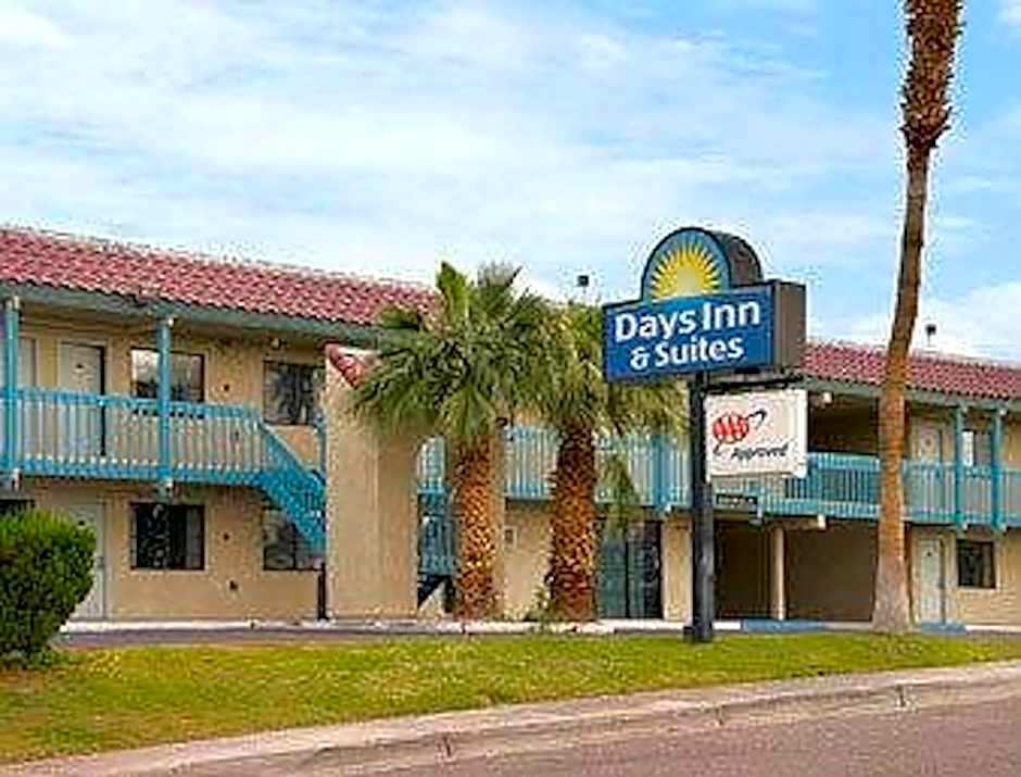 Days Inn & Suites by Wyndham Needles