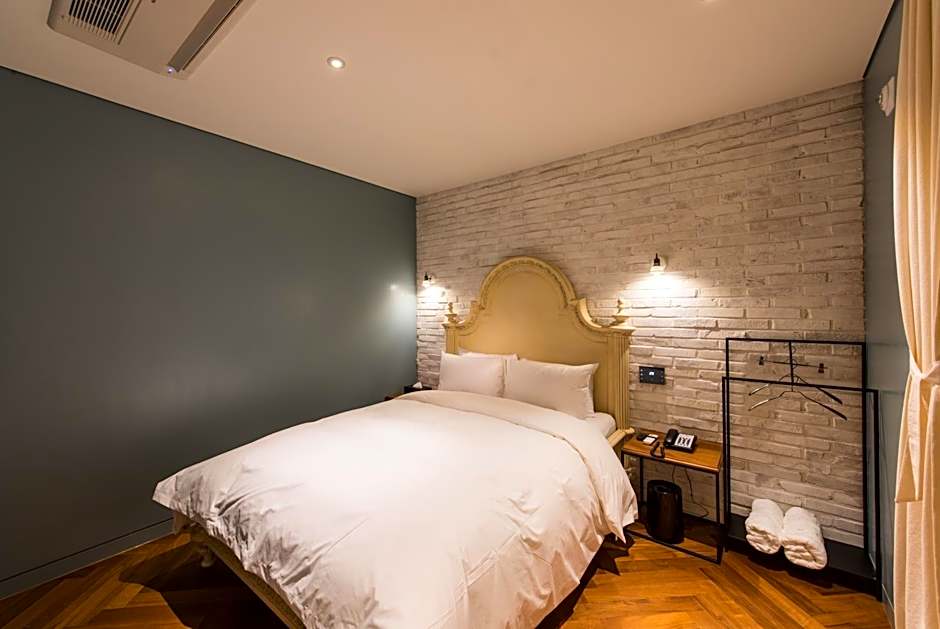 Le Stendal Hotel