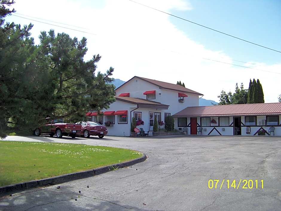 Bavarian Orchard Motel