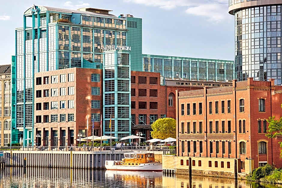 AMERON Berlin ABION Spreebogen Waterside