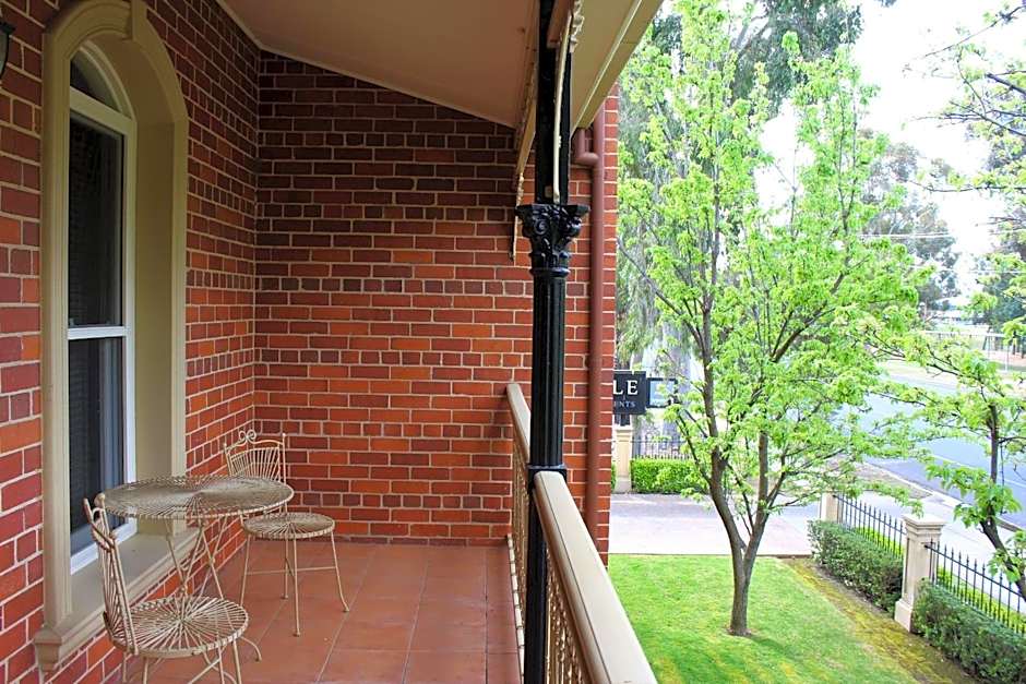 Carlyle Suites & Apartments