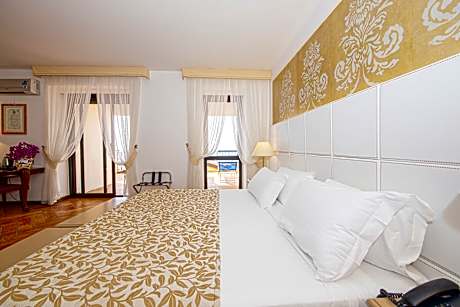 Tiple luxury