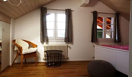 Large Family Room (2 Bedrooms)