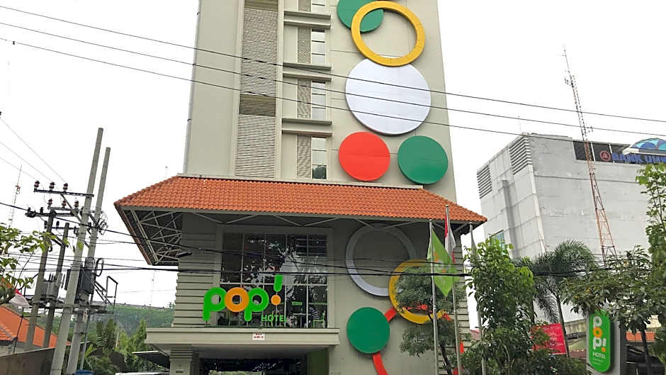 Pop Hotel Diponegoro Surabaya