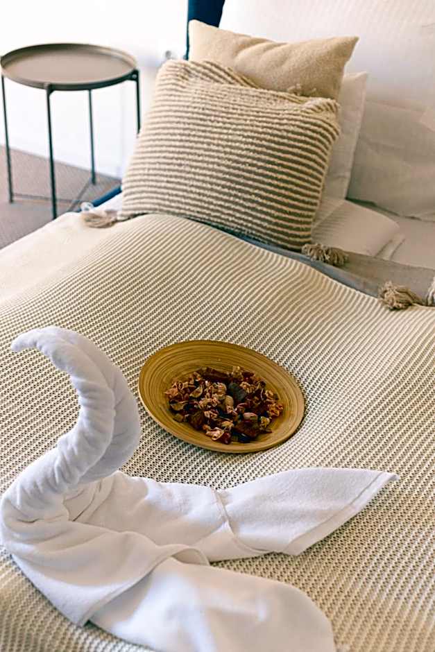 Deluxe Swan Stone Castle Apartment