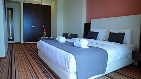 Deluxe Double Room with Balcony and Sea View