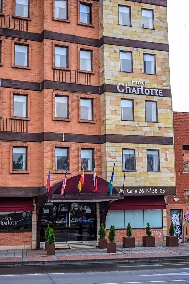 Hotel Charlotte Plaza 26