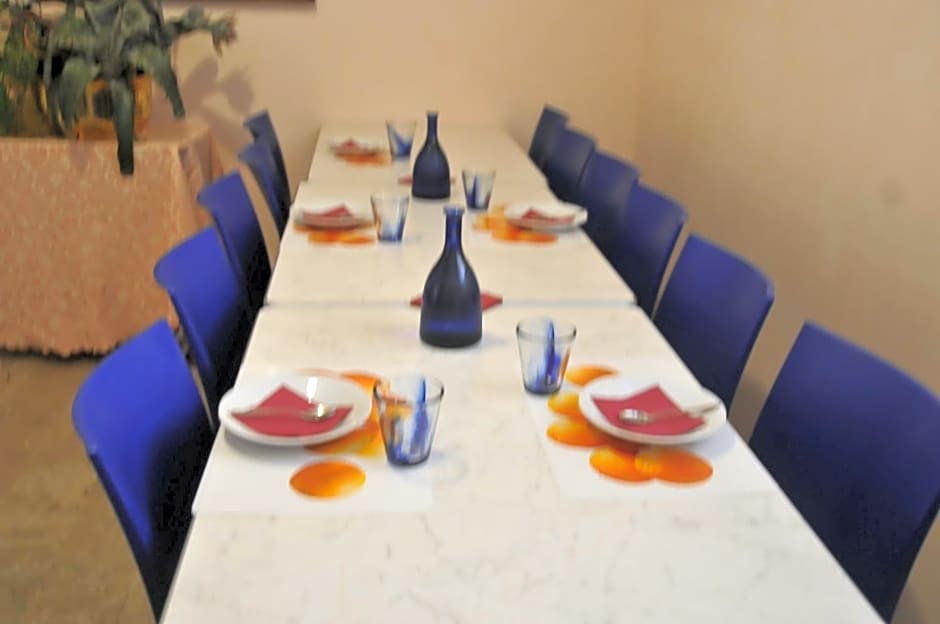 Hotel Embassy
